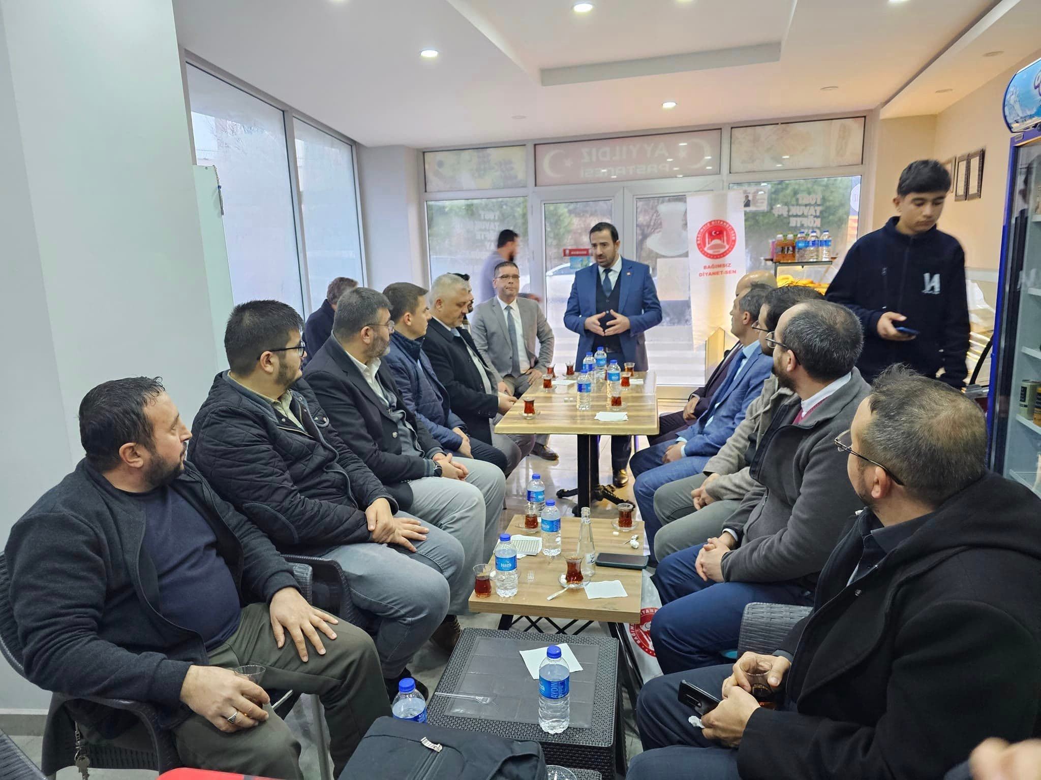 KATILIMLAR SÜRÜYOR BAĞIMSIZ DİYANET-SEN BÜYÜYOR. 2