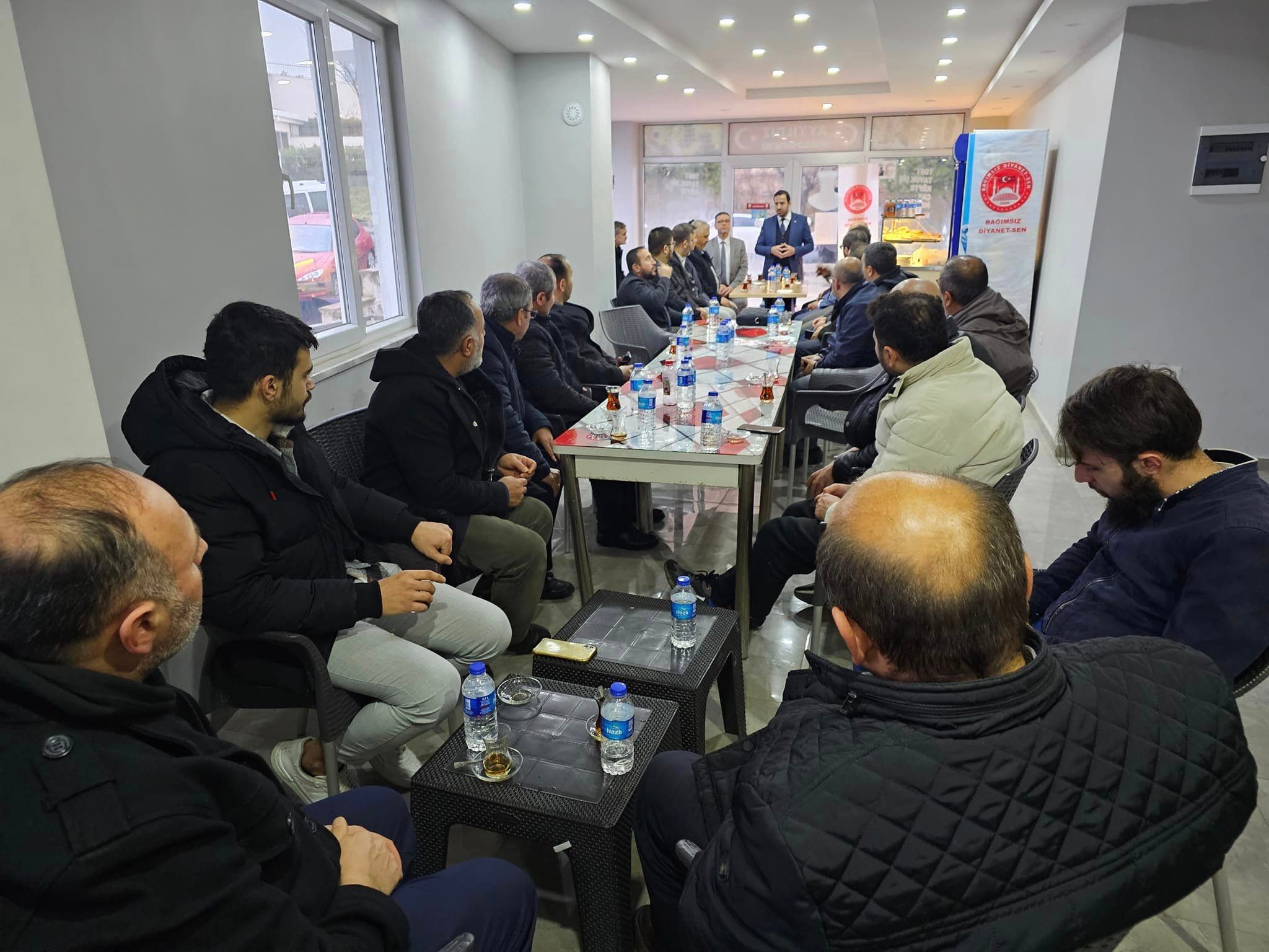 KATILIMLAR SÜRÜYOR BAĞIMSIZ DİYANET-SEN BÜYÜYOR. 3