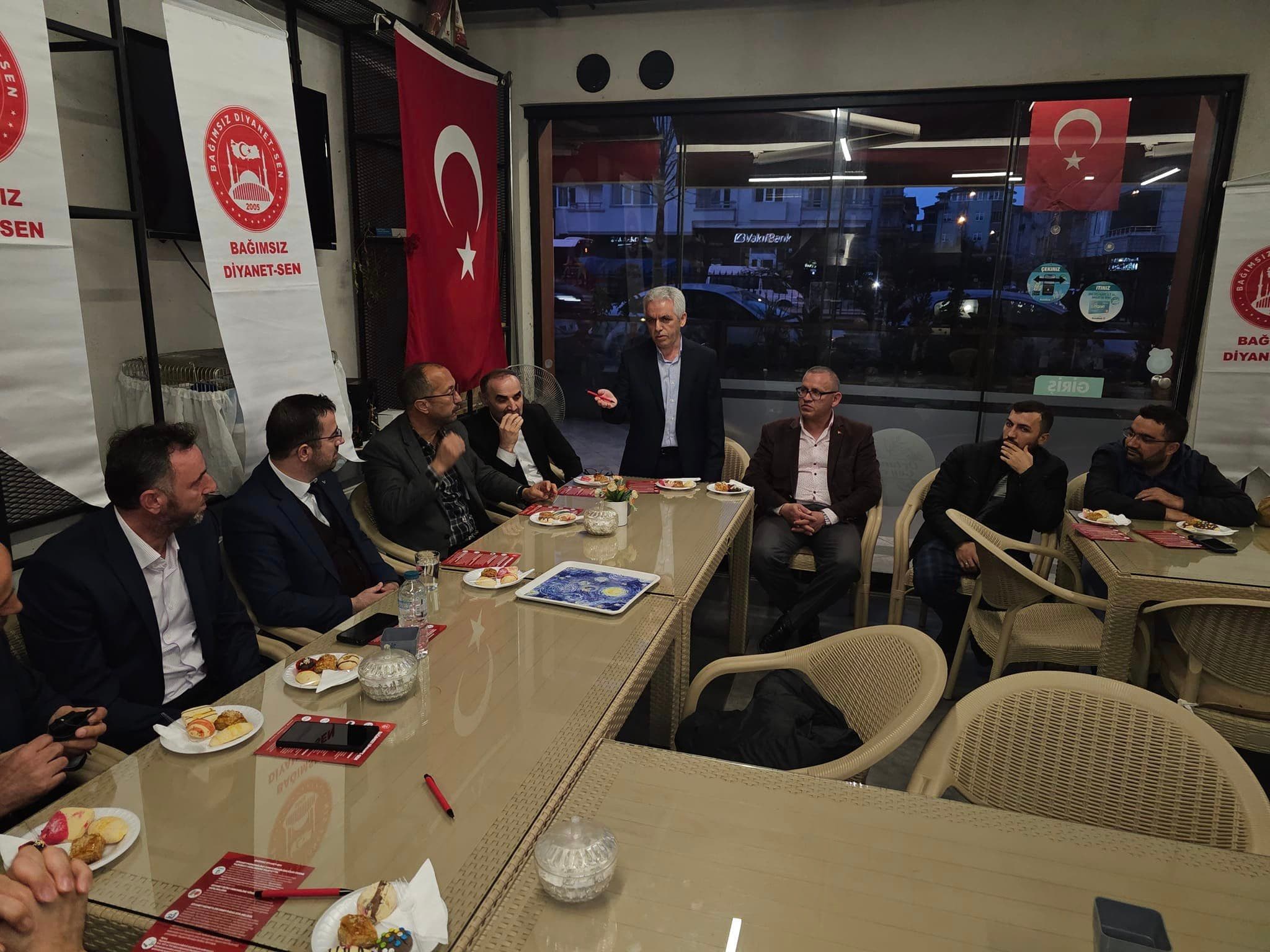 KATILIMLAR SÜRÜYOR BAĞIMSIZ DİYANET-SEN BÜYÜYOR. 8